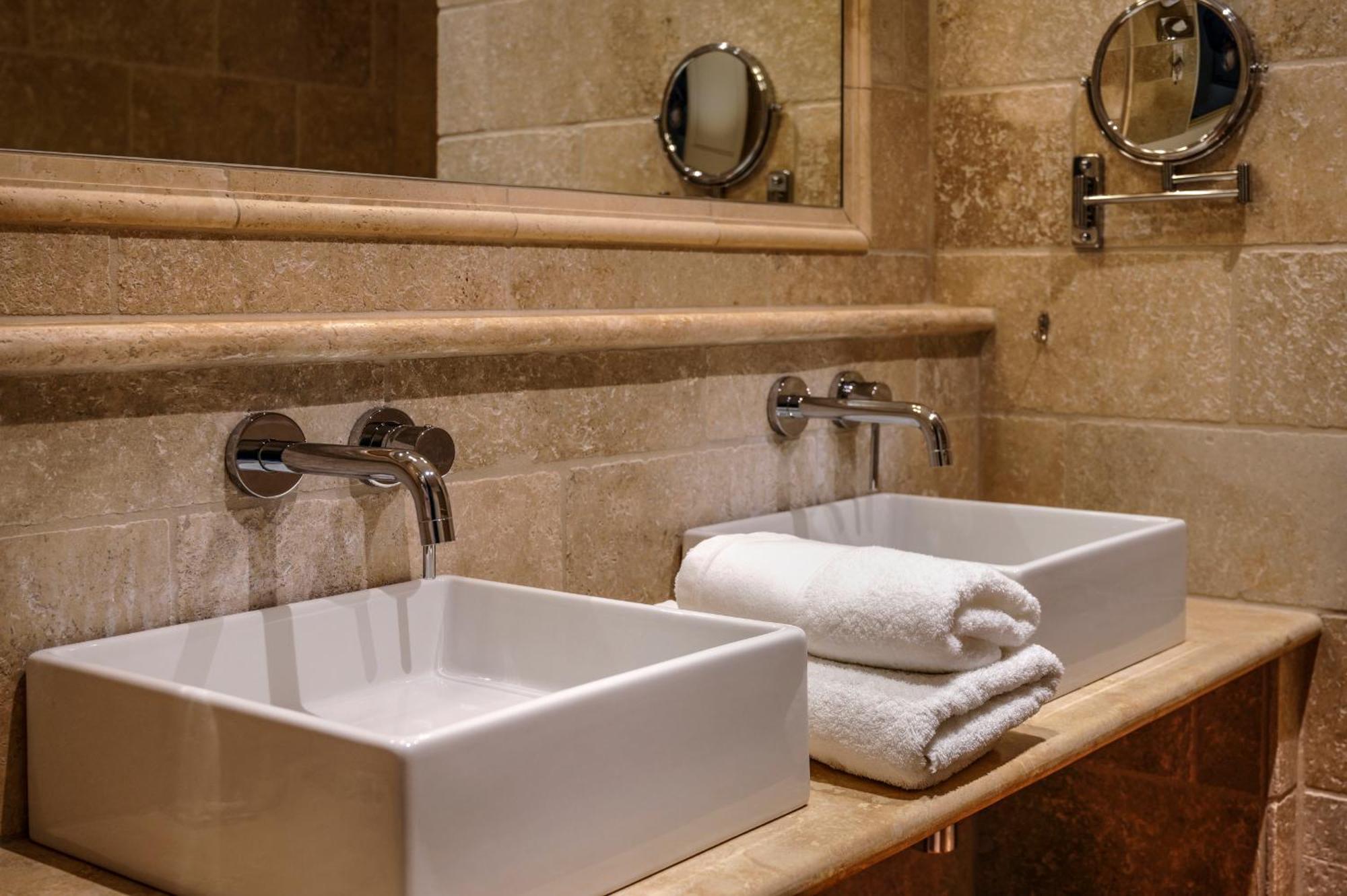 Hotel Charembeau Forcalquier Zewnętrze zdjęcie