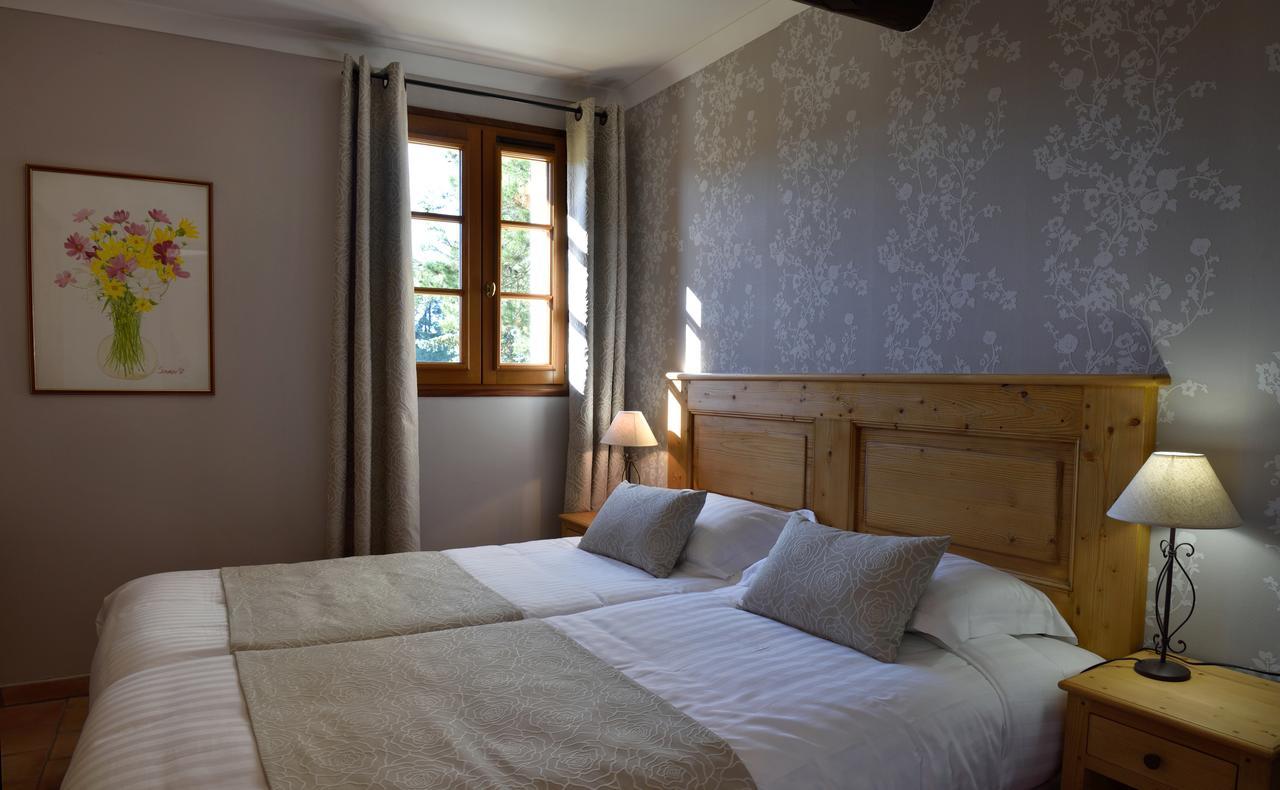 Hotel Charembeau Forcalquier Zewnętrze zdjęcie