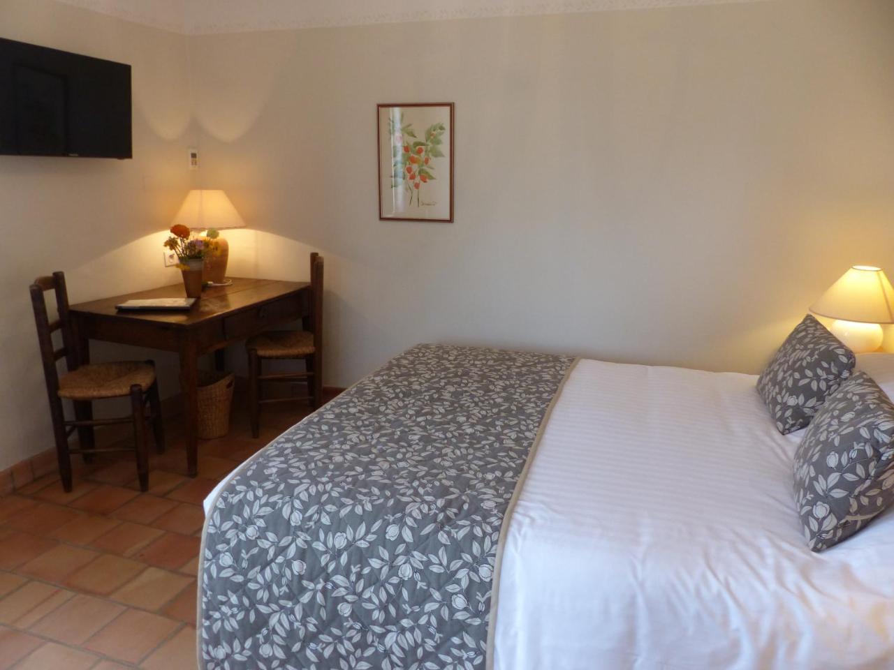 Hotel Charembeau Forcalquier Zewnętrze zdjęcie